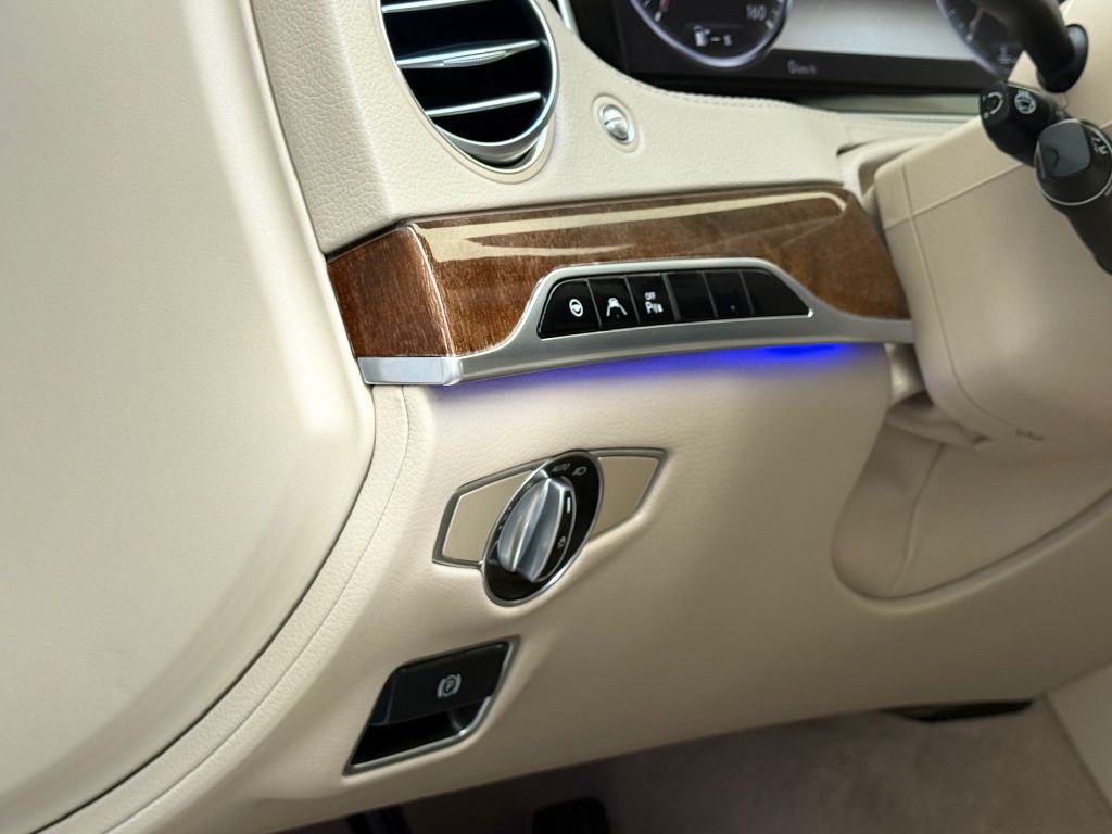 2014 Mercedes-Benz S-Class Image 23