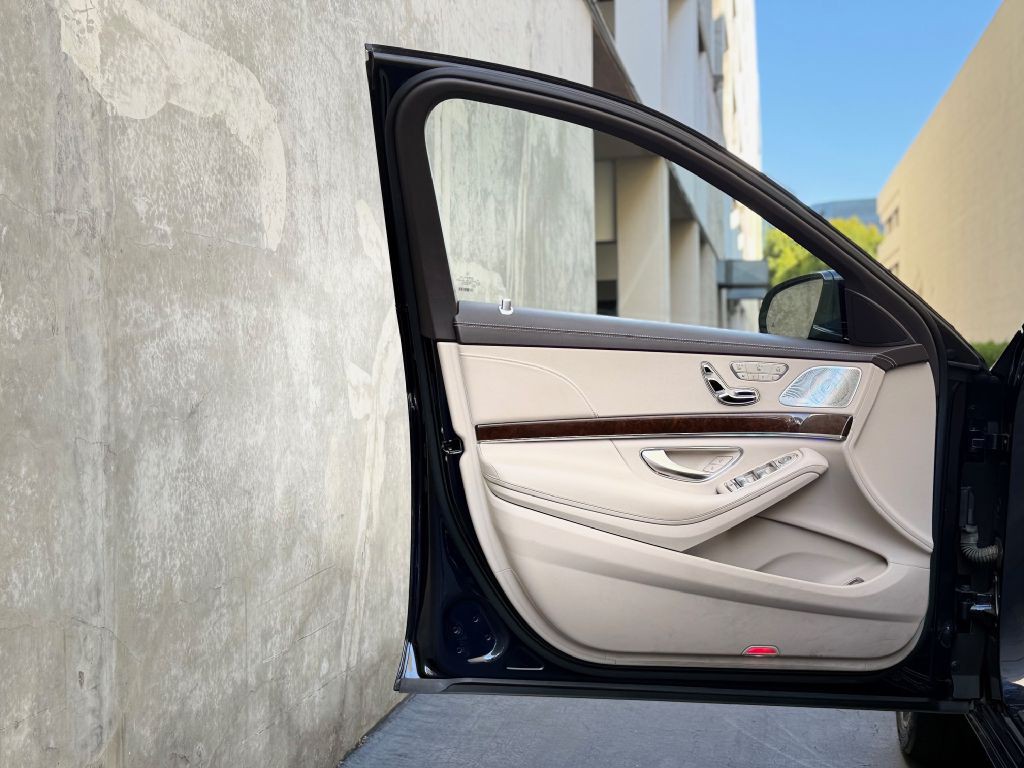 2015 Mercedes-Benz S-Class Image 22