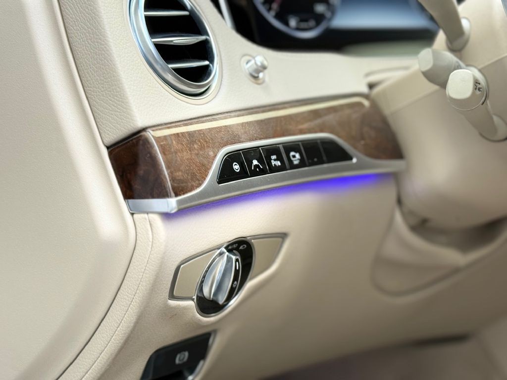 2015 Mercedes-Benz S-Class Image 24
