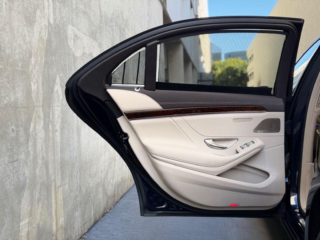 2015 Mercedes-Benz S-Class Image 27