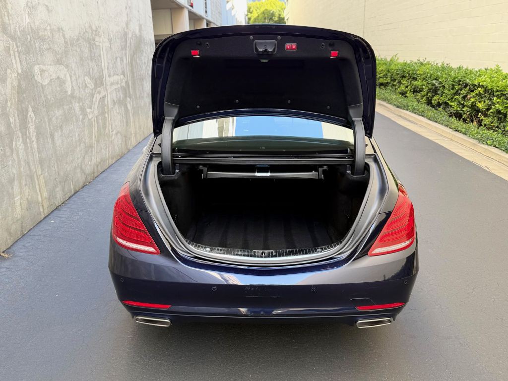 2015 Mercedes-Benz S-Class Image 32