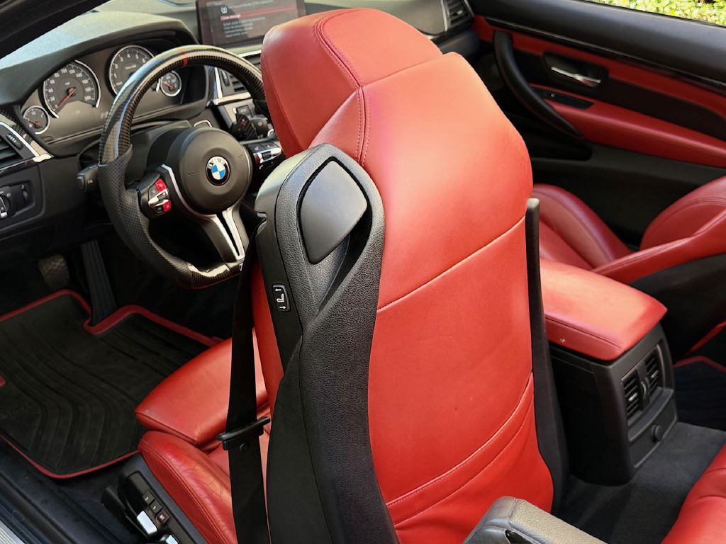 2016 BMW M4 Image 17
