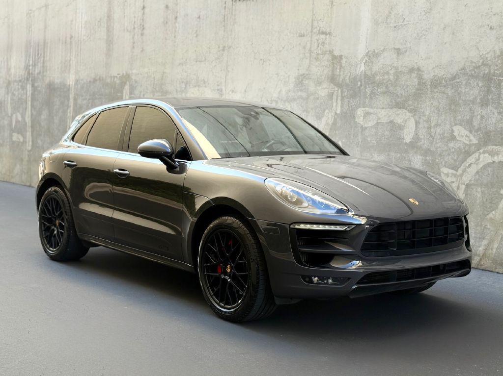 2017 Porsche Macan Image 14
