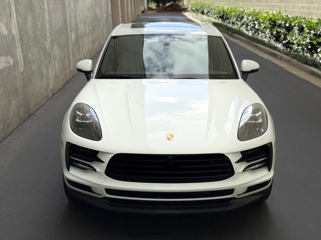 2021 Porsche Macan Image 3