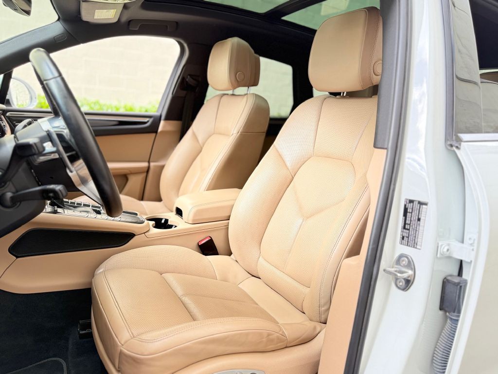 2021 Porsche Macan Image 33