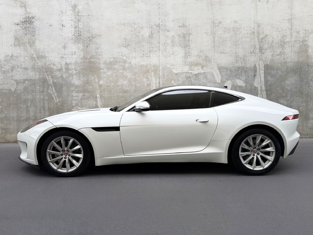 2018 Jaguar F-TYPE Image 5