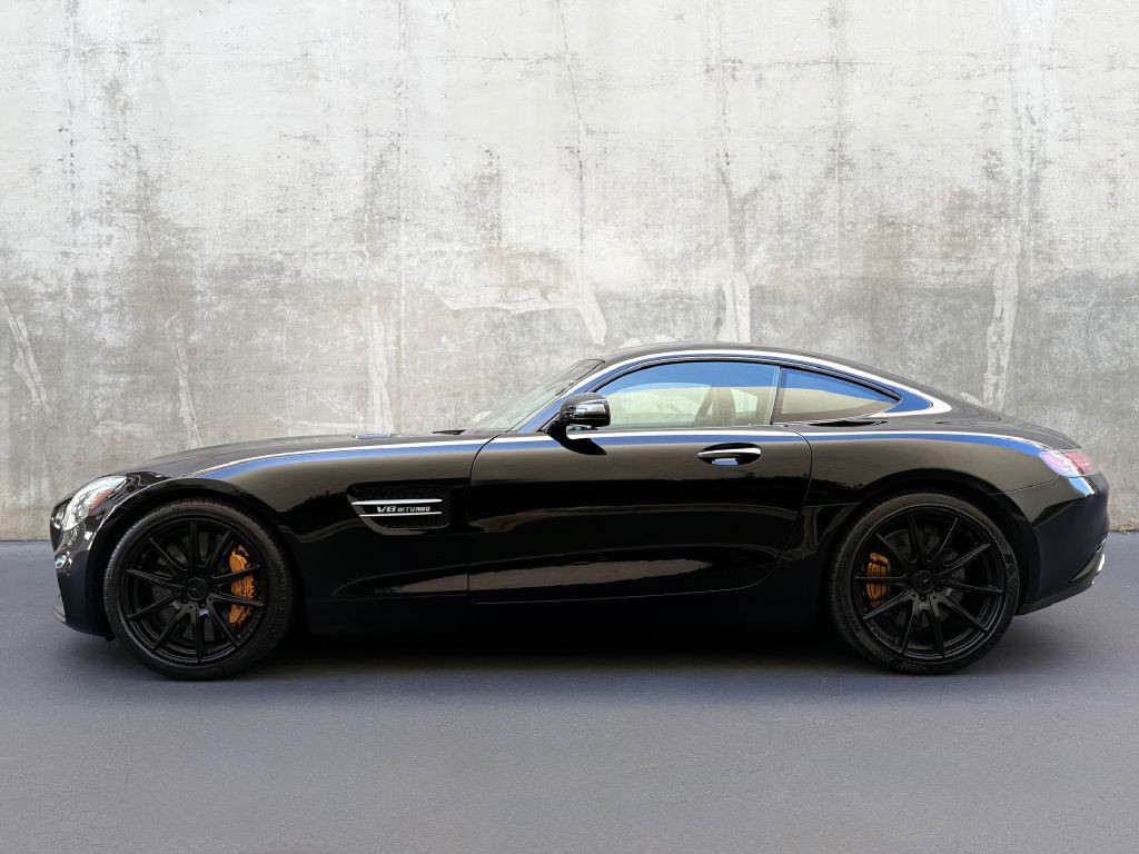 2016 Mercedes-Benz AMG GT Image 8