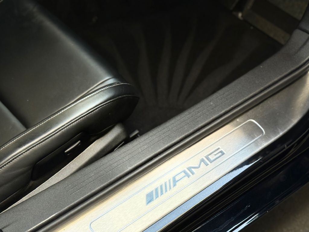 2016 Mercedes-Benz AMG GT Image 21