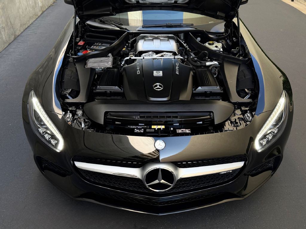 2016 Mercedes-Benz AMG GT Image 32