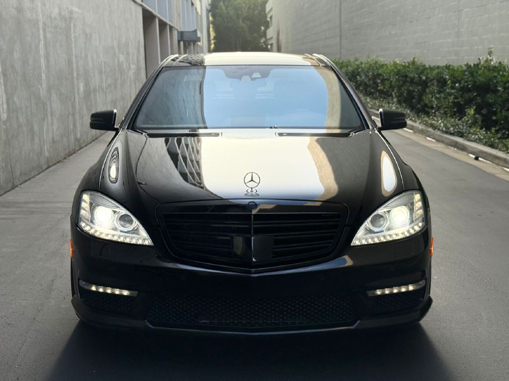 2012 Mercedes-Benz S-Class Image 3