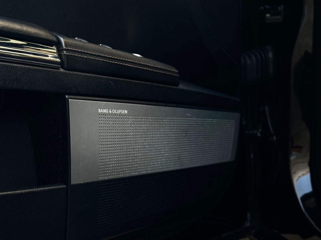 2012 Mercedes-Benz S-Class Image 16