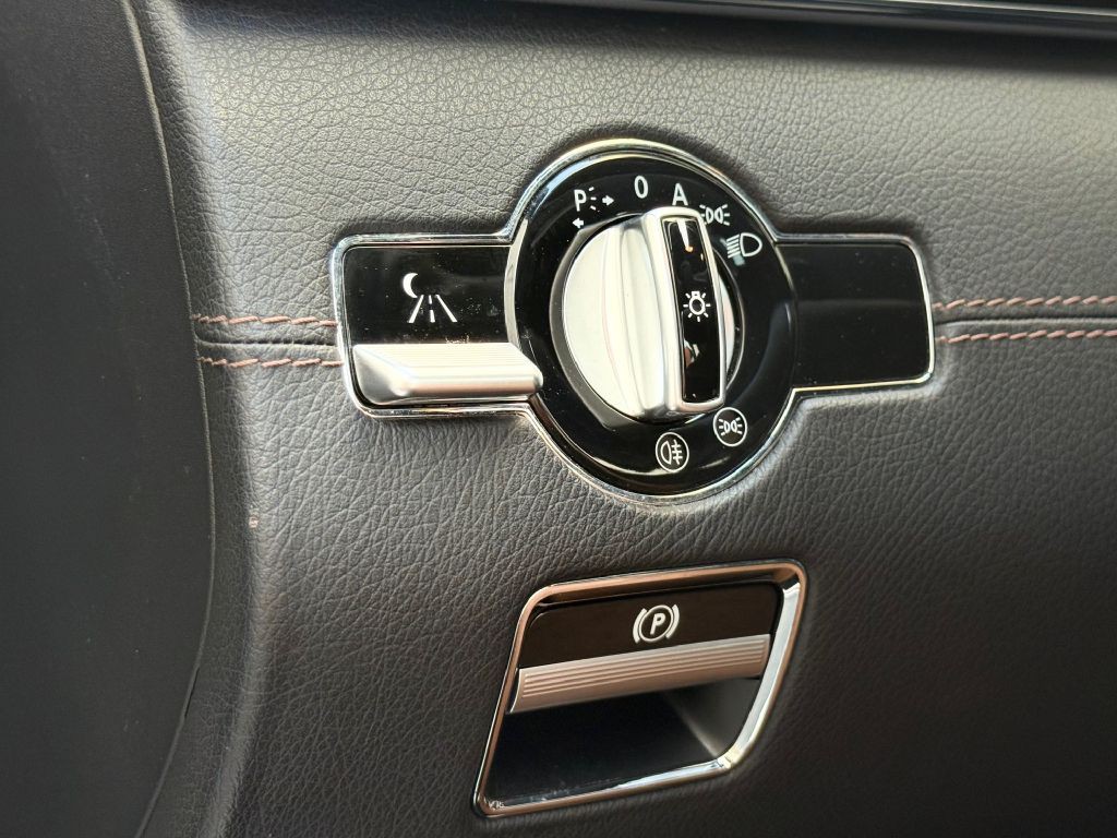 2012 Mercedes-Benz S-Class Image 30