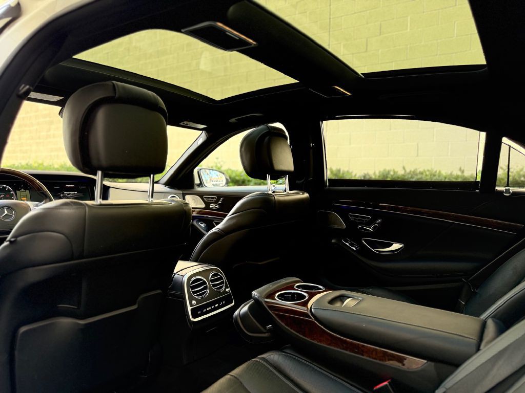 2015 Mercedes-Benz S-Class Image 25