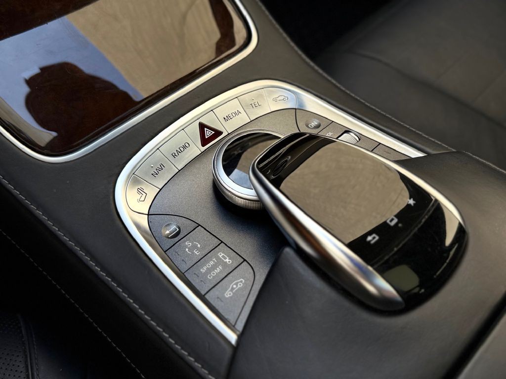 2015 Mercedes-Benz S-Class Image 37