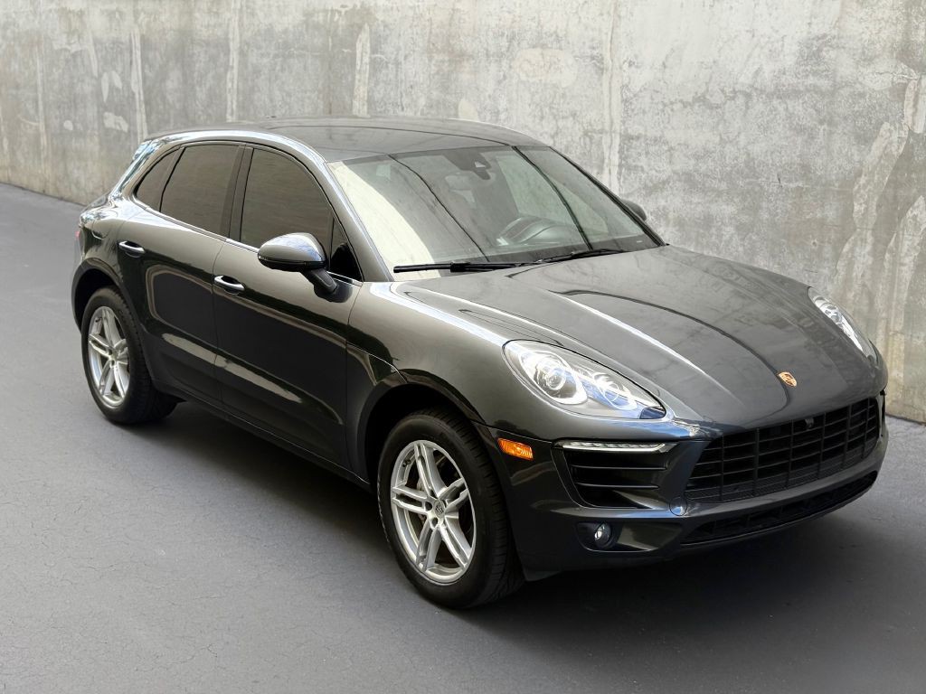 2018 Porsche Macan Image 13