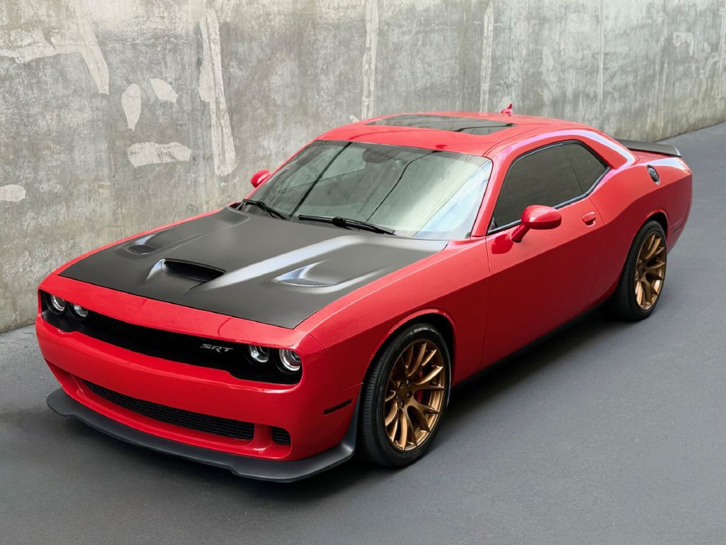 2016 Dodge Challenger Image 2