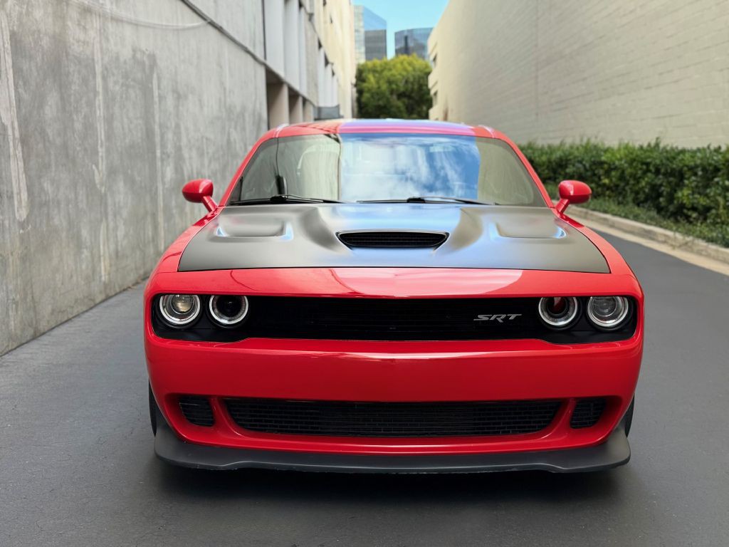 2016 Dodge Challenger Image 4