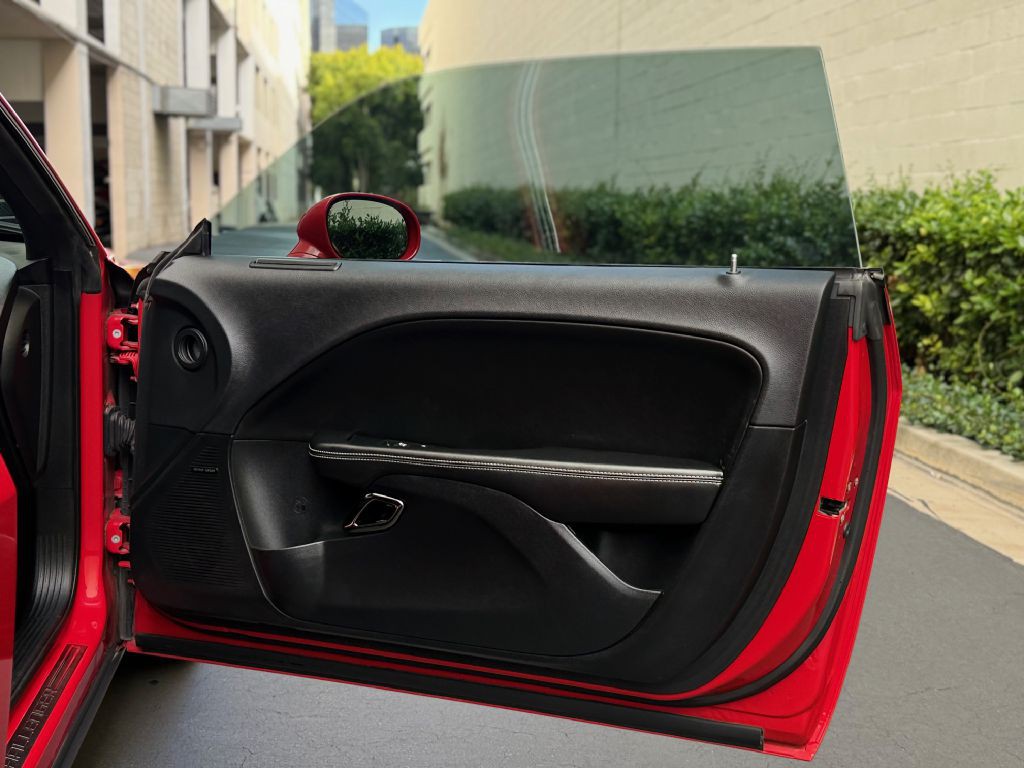 2016 Dodge Challenger Image 21