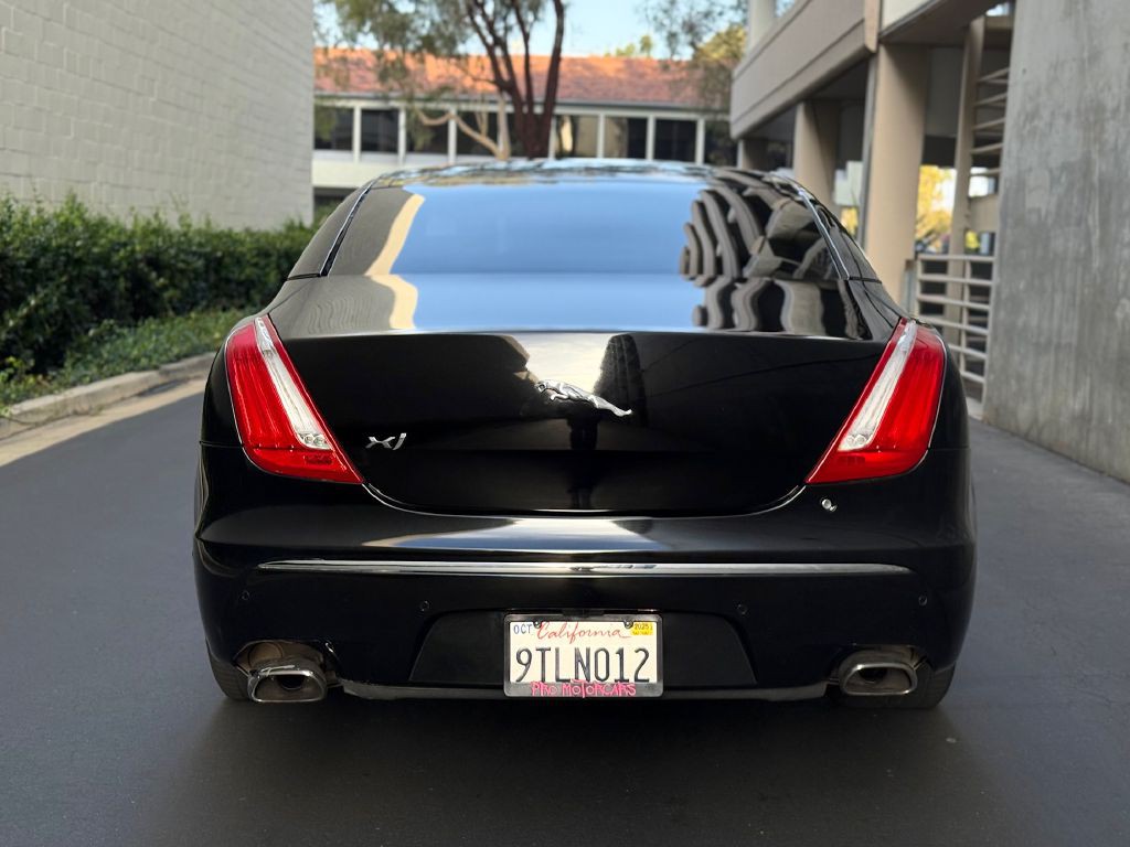 2011 Jaguar XJ Image 7