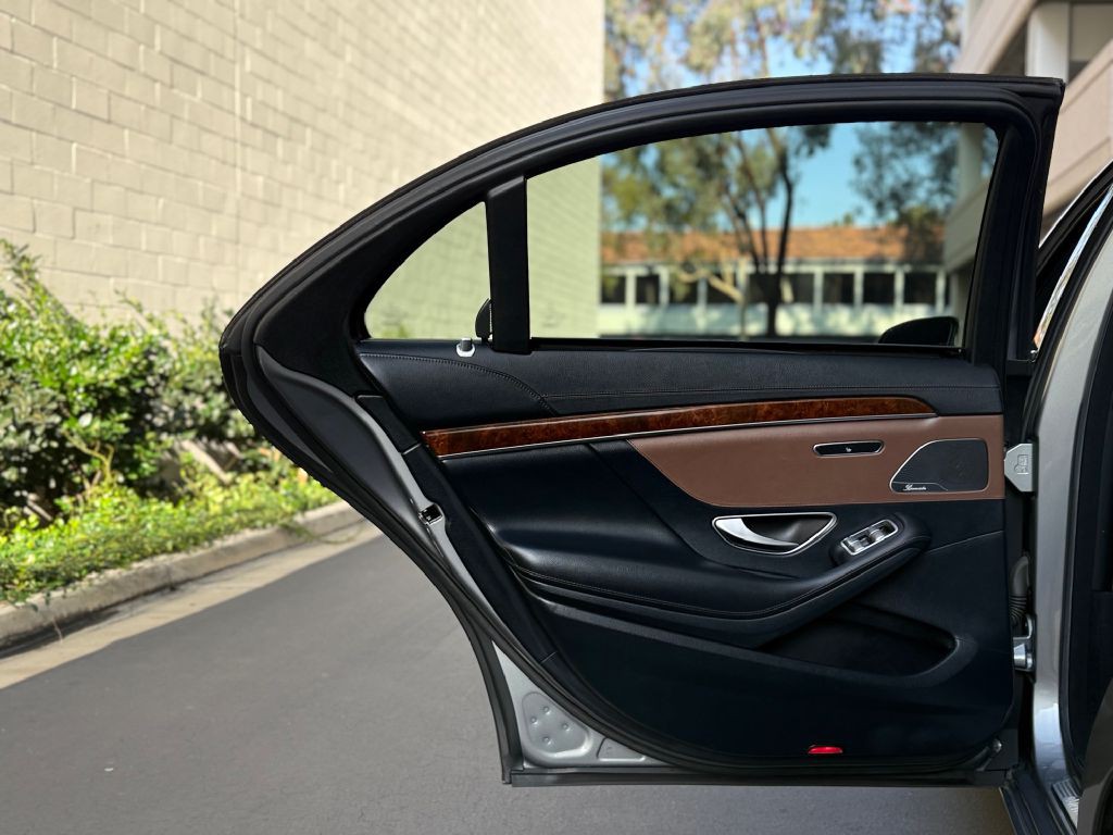 2015 Mercedes-Benz S-Class Image 18