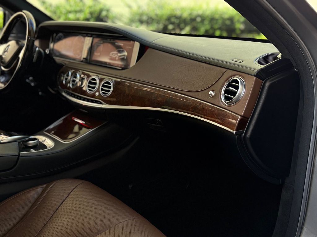 2015 Mercedes-Benz S-Class Image 24