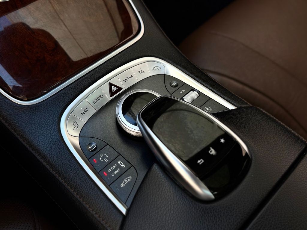 2015 Mercedes-Benz S-Class Image 27