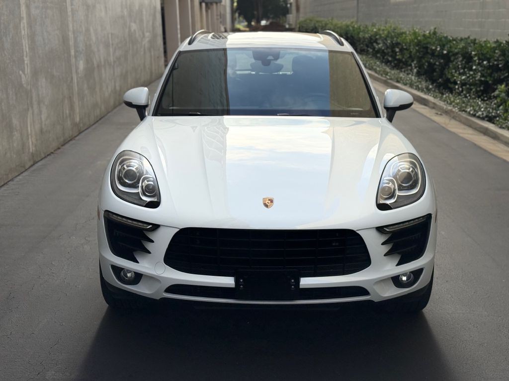 2017 Porsche Macan Image 3