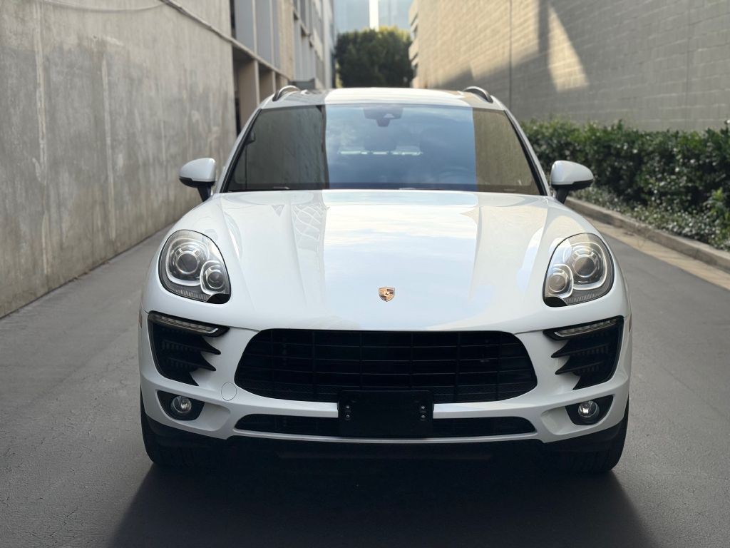 2017 Porsche Macan Image 4