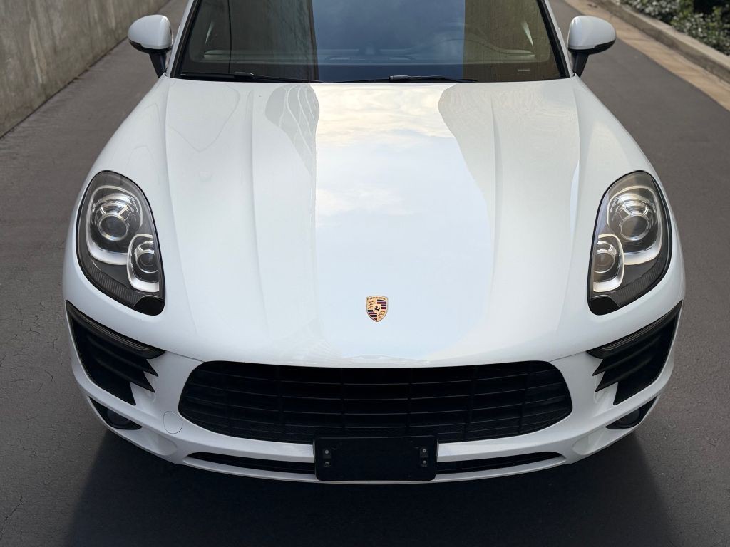 2017 Porsche Macan Image 6