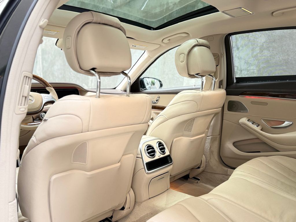 2015 Mercedes-Benz S-Class Image 17