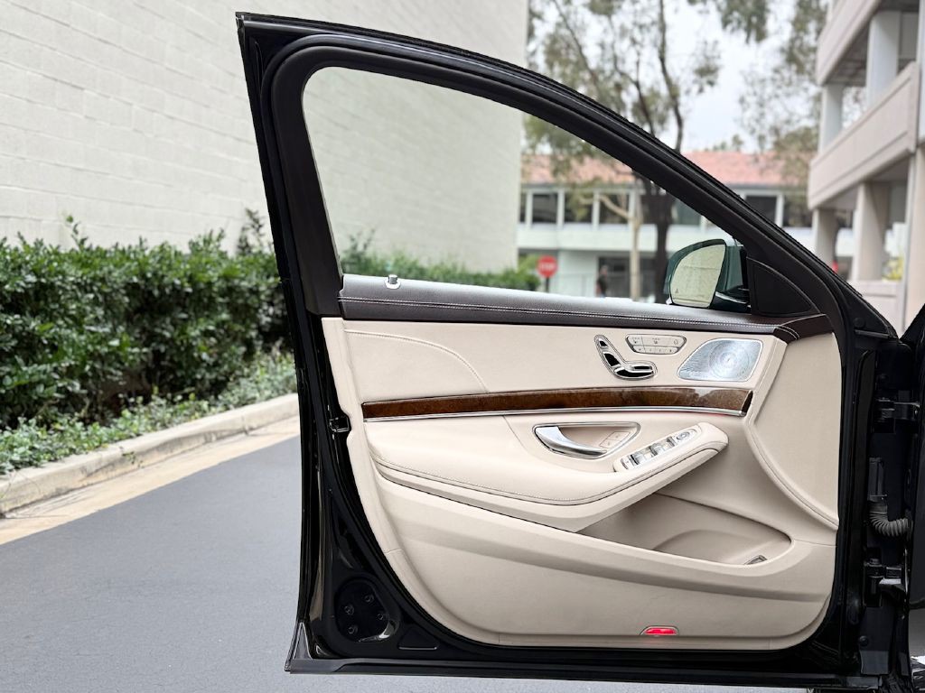 2015 Mercedes-Benz S-Class Image 20