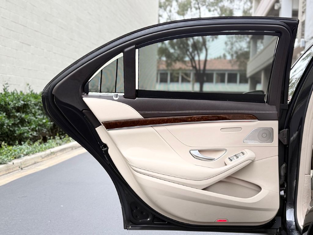 2015 Mercedes-Benz S-Class Image 22