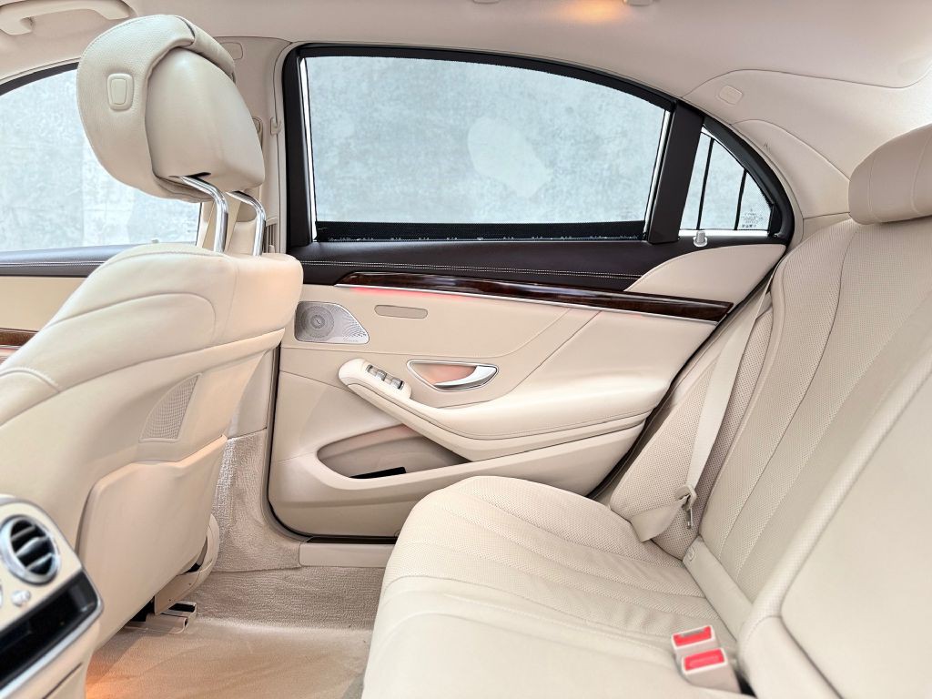 2015 Mercedes-Benz S-Class Image 23