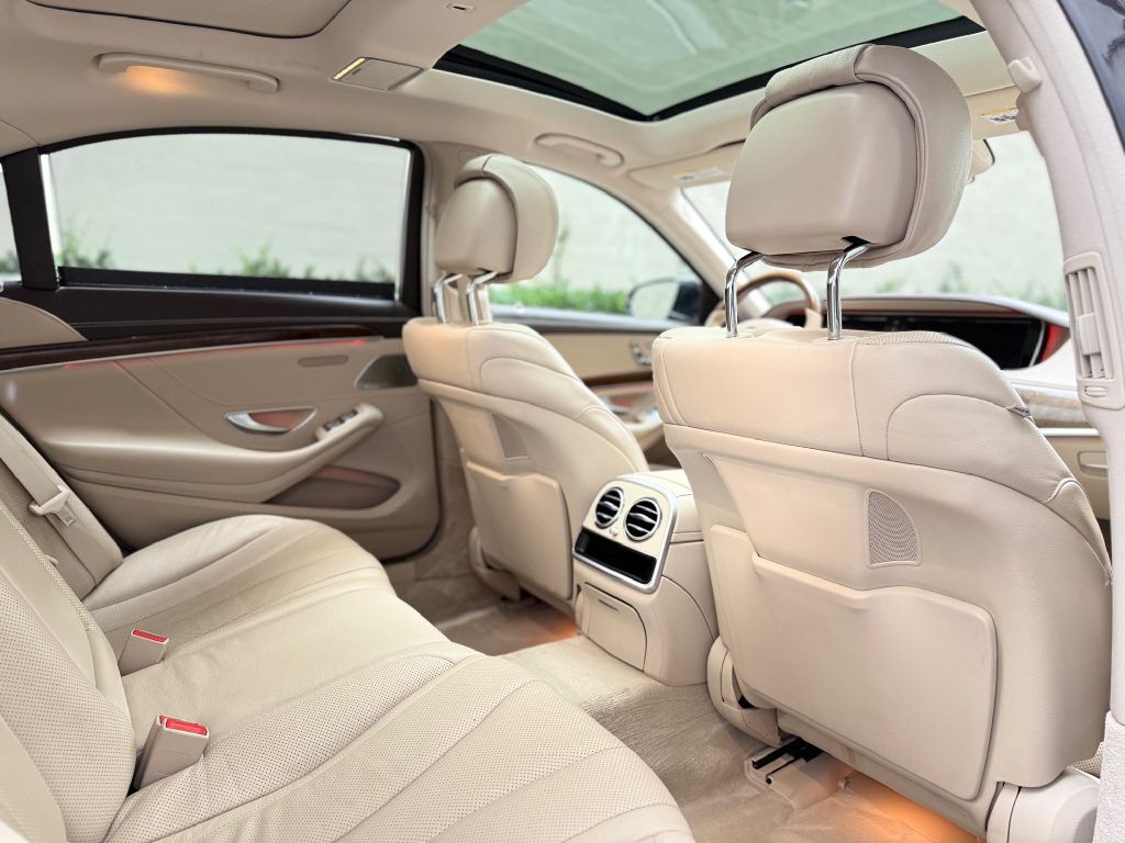 2015 Mercedes-Benz S-Class Image 25