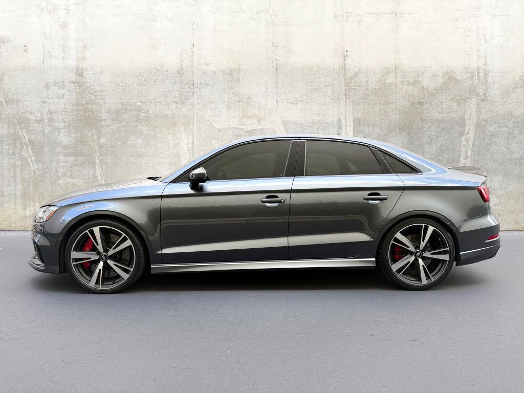 2018 Audi RS3 Image 5
