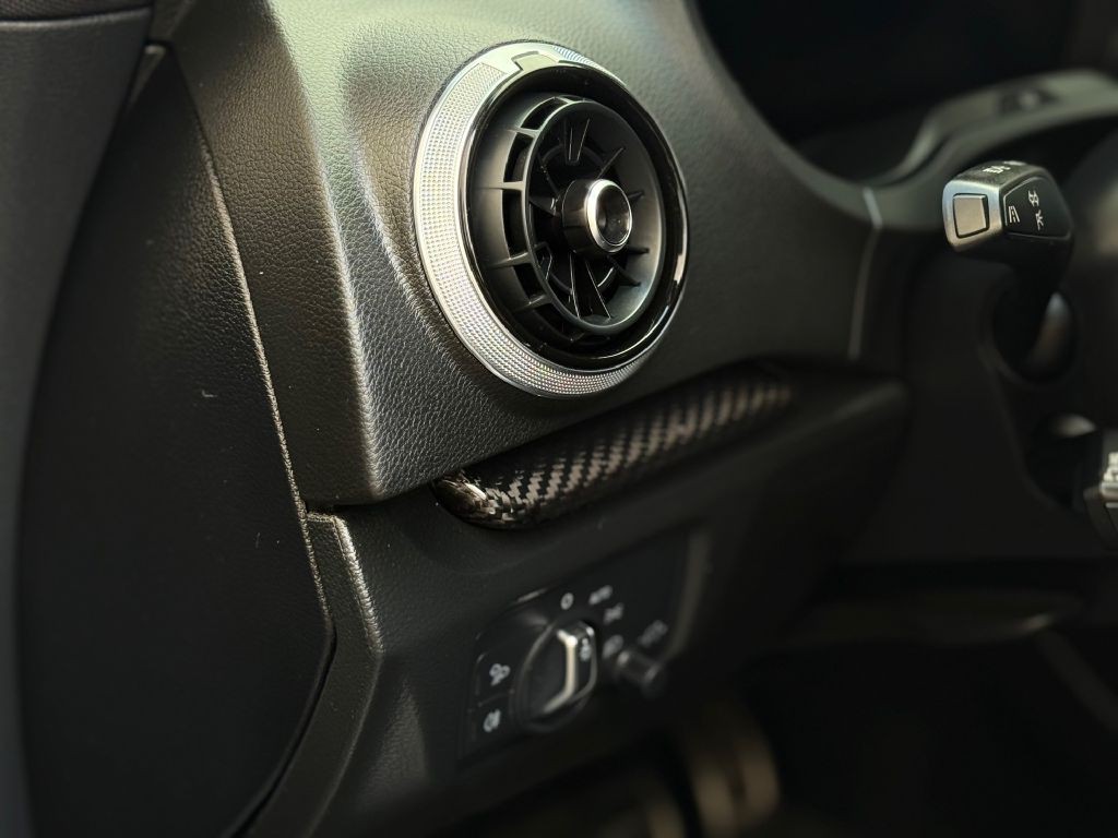 2018 Audi RS3 Image 16