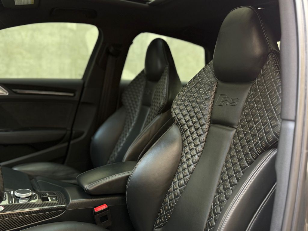 2018 Audi RS3 Image 19