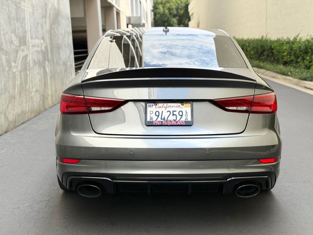 2018 Audi RS3 Image 26