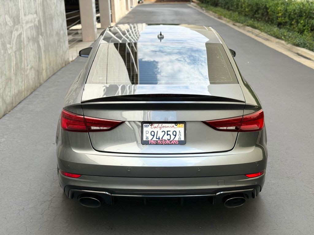 2018 Audi RS3 Image 27