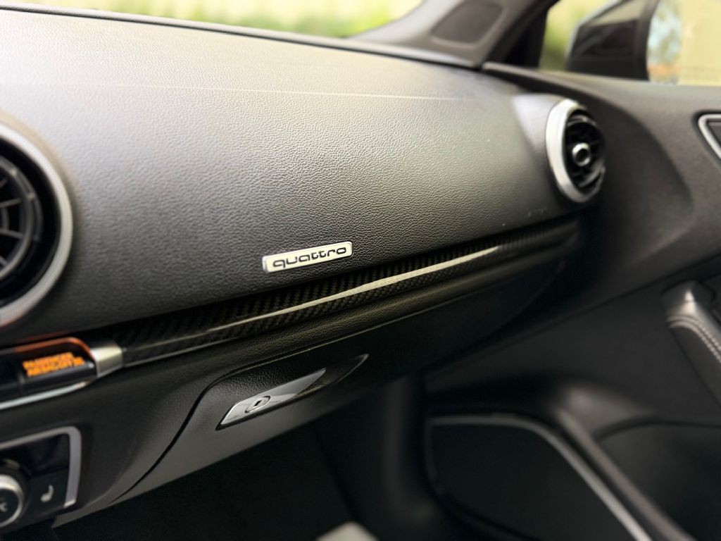 2018 Audi RS3 Image 35