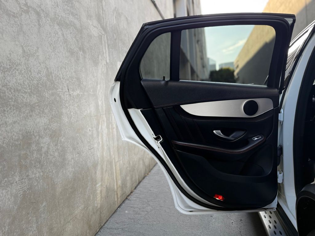 2018 Mercedes-Benz GLC-Class Image 23
