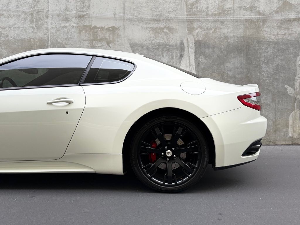 2014 Maserati GranTurismo Image 8