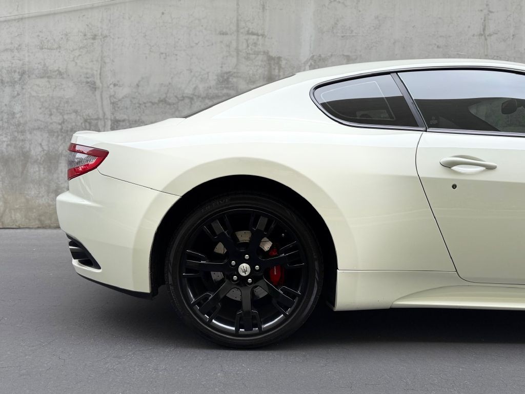 2014 Maserati GranTurismo Image 18