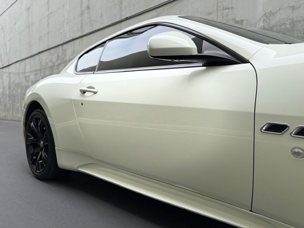 2014 Maserati GranTurismo Image 20