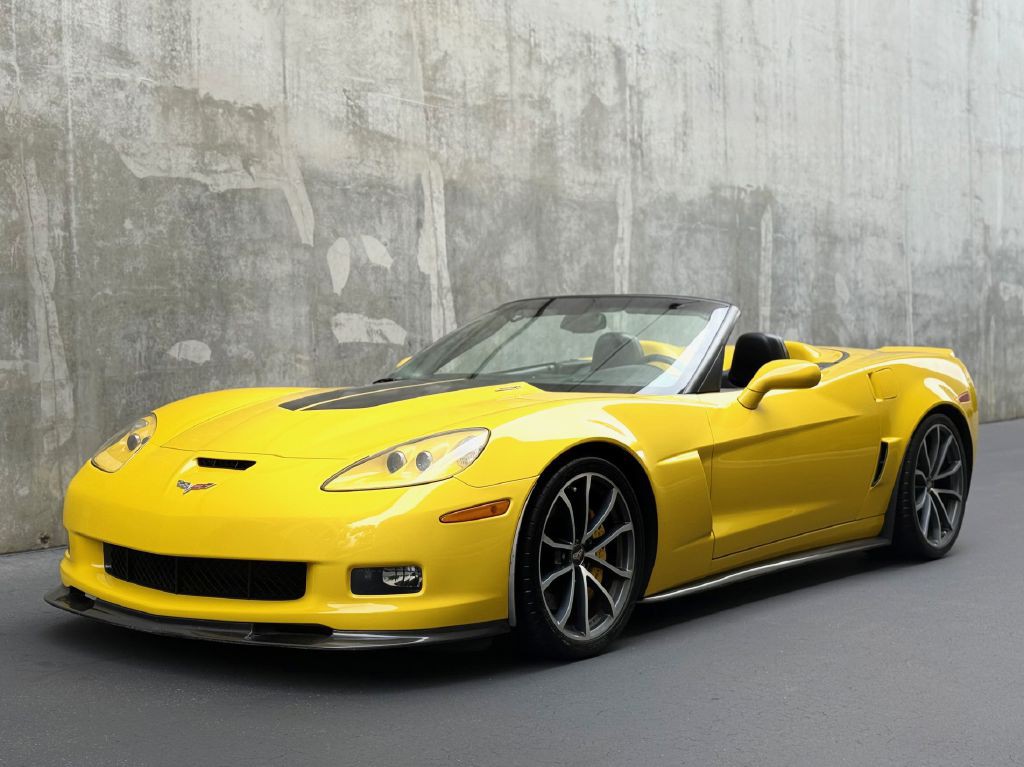 2013 Chevrolet Corvette Image 2