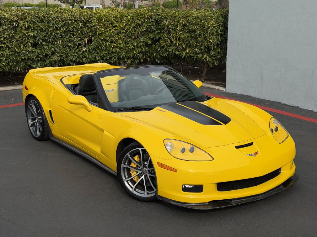 2013 Chevrolet Corvette Image 2