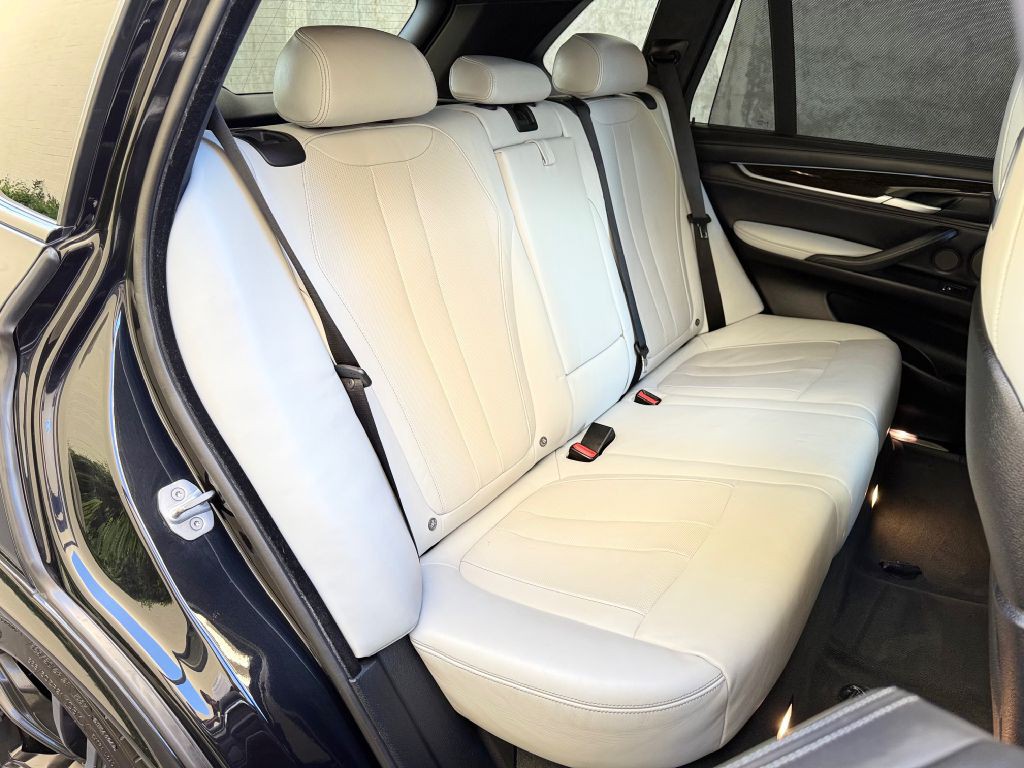 2018 BMW X5 Image 26