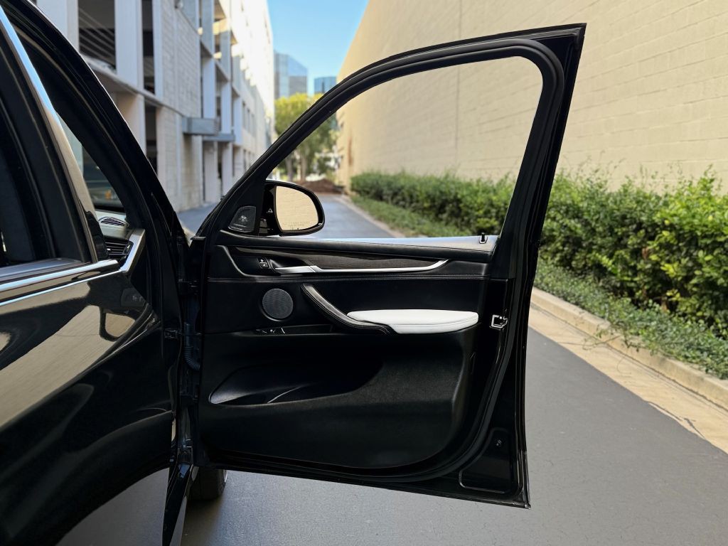 2018 BMW X5 Image 28