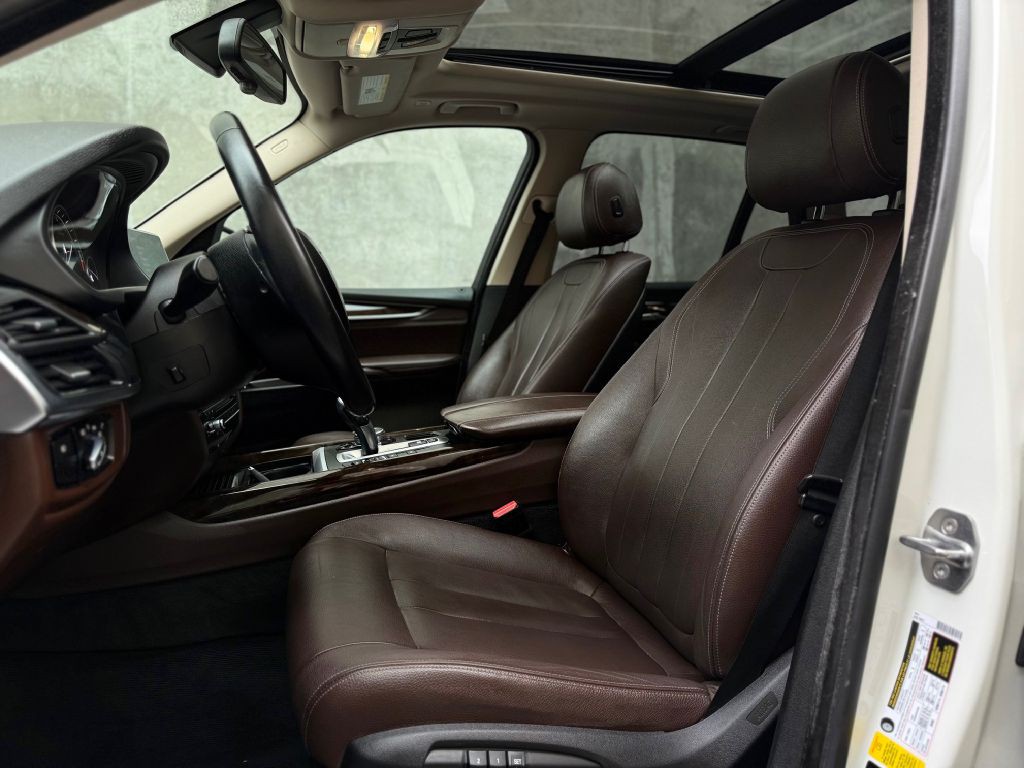 2015 BMW X5 Image 15