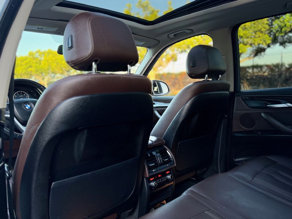 2015 BMW X5 Image 16